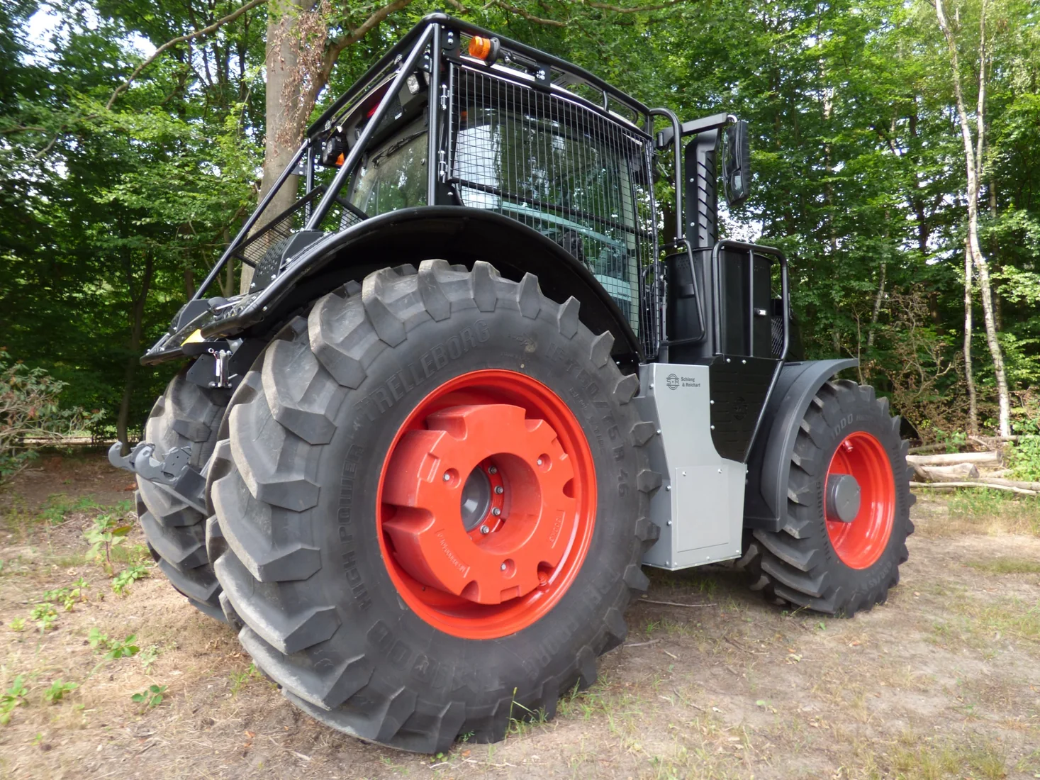 Blindage forestier et protection forestière Fendt 1000 - vue 06
