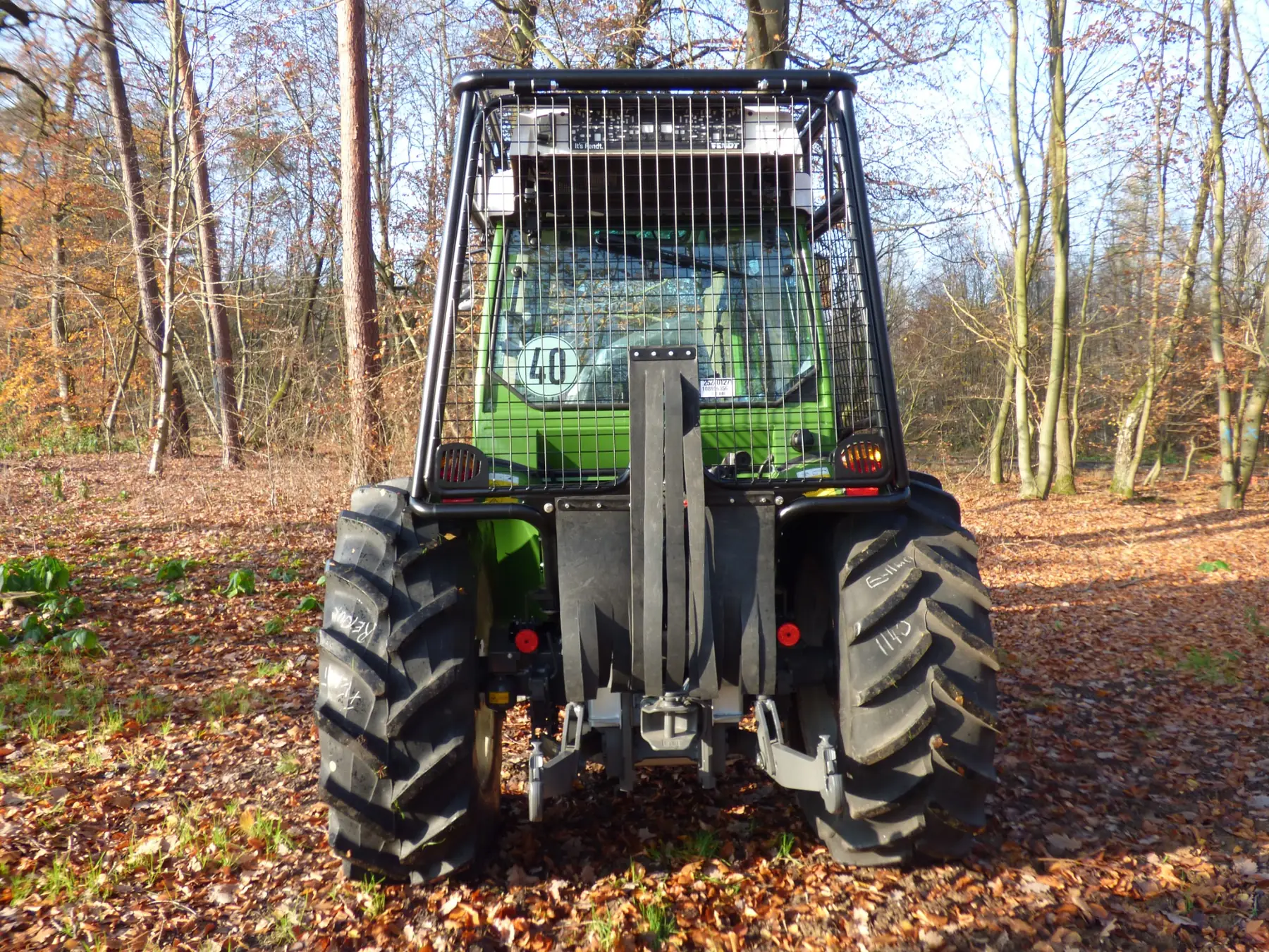 Blindage forestier et protection forestière Fendt 200 - vue 04