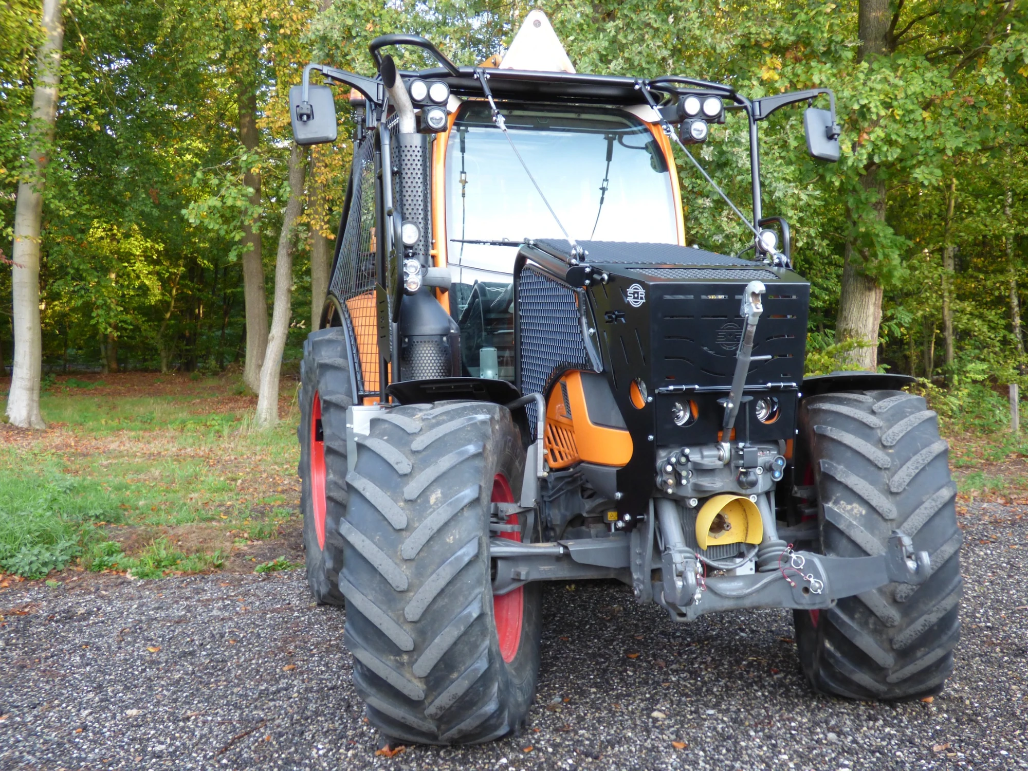 Réalisation de blindage forestier et protection forestière Fendt 500