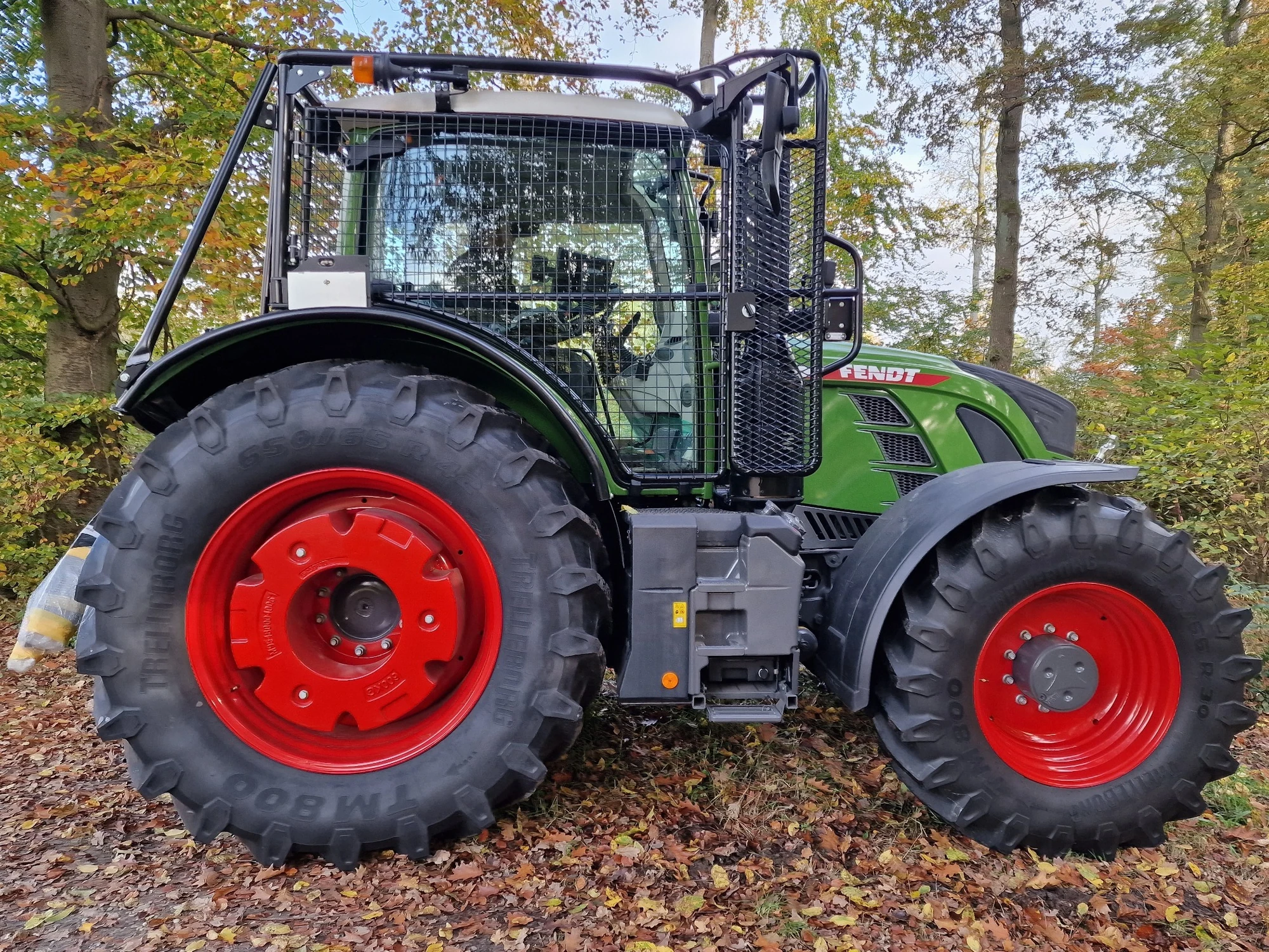 Réalisation de blindage forestier et protection forestière Fendt 700 Gen 6