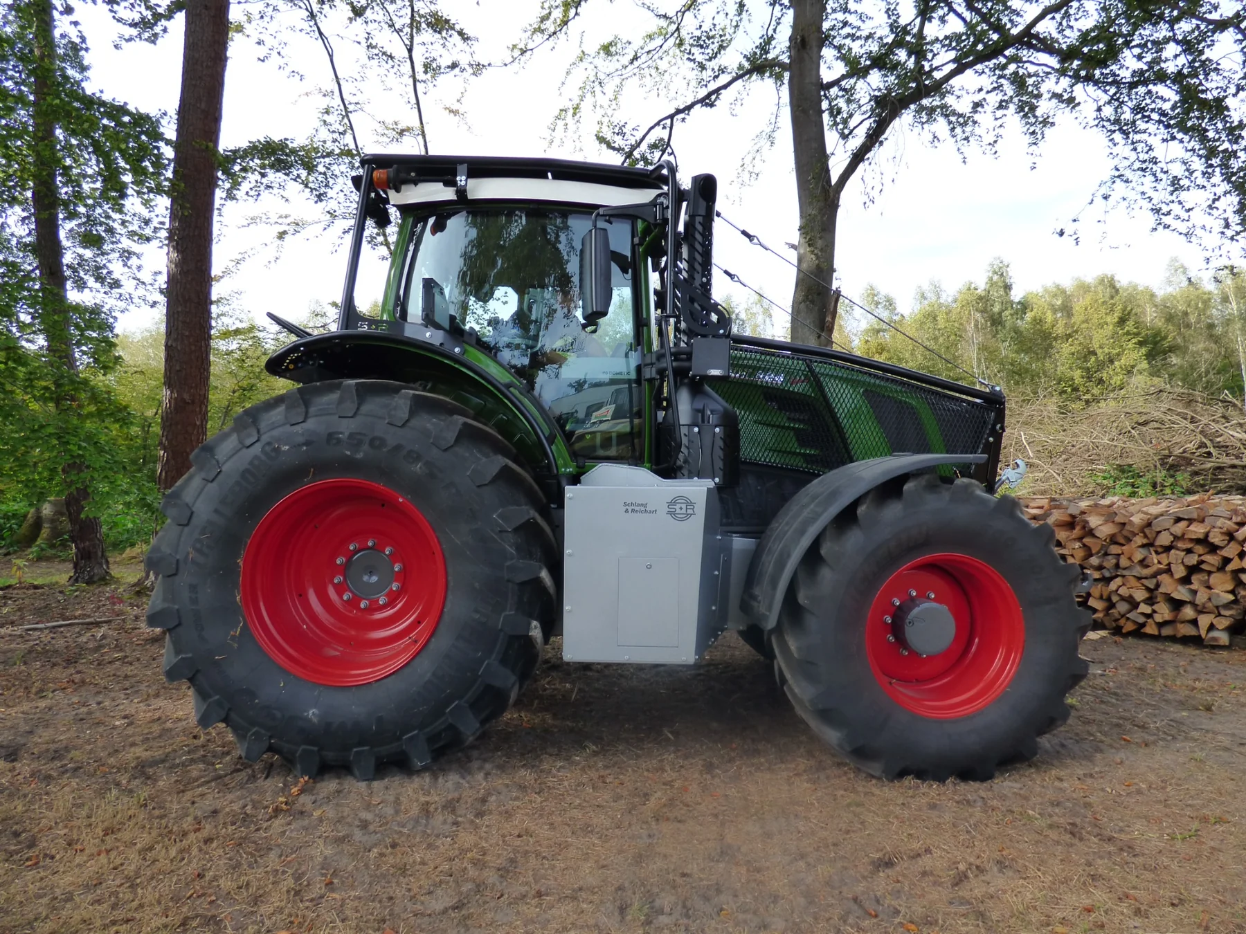 Blindage forestier et protection forestière Fendt 800 S4 - vue 07