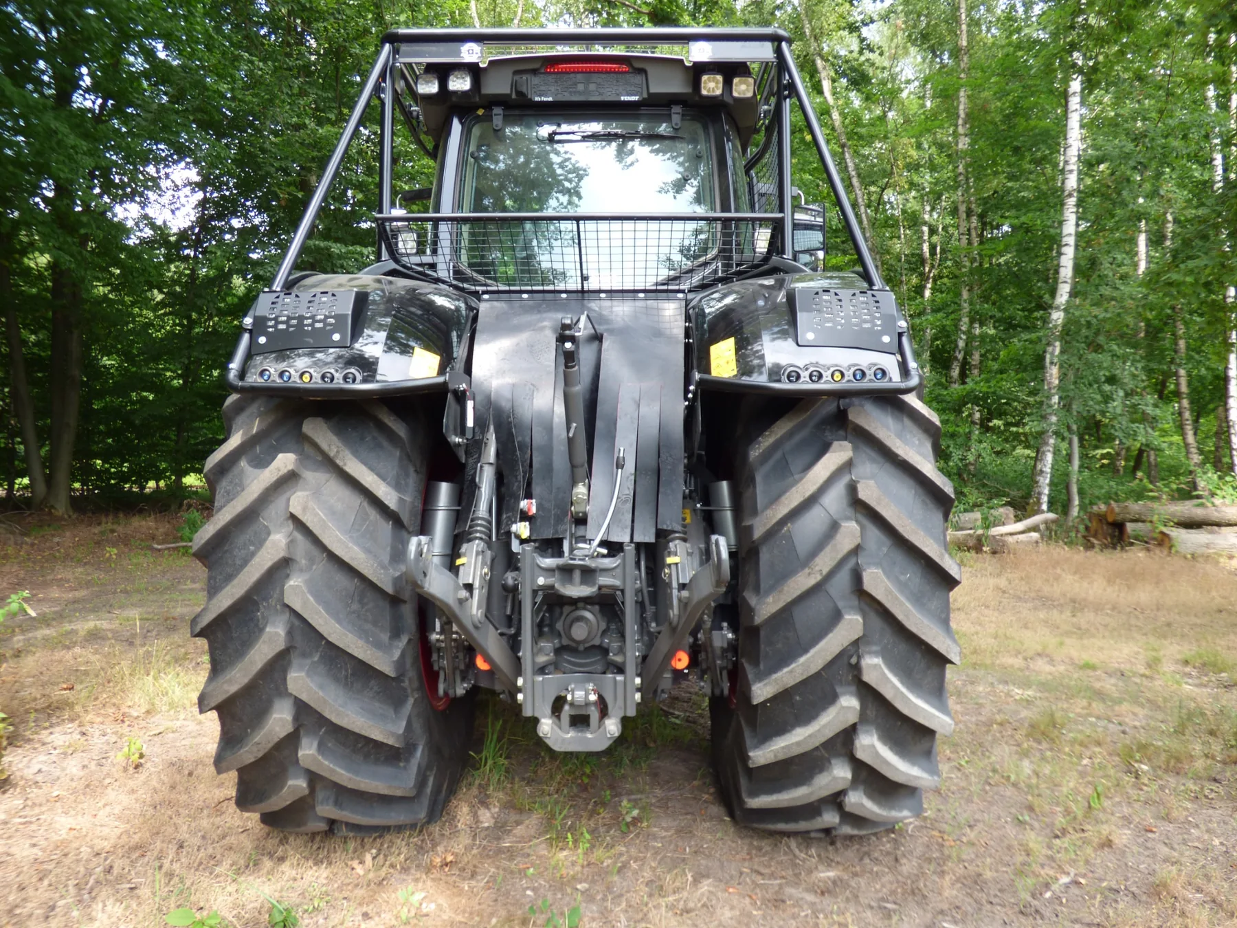 Blindage forestier et protection forestière Fendt 1000 - vue arrière