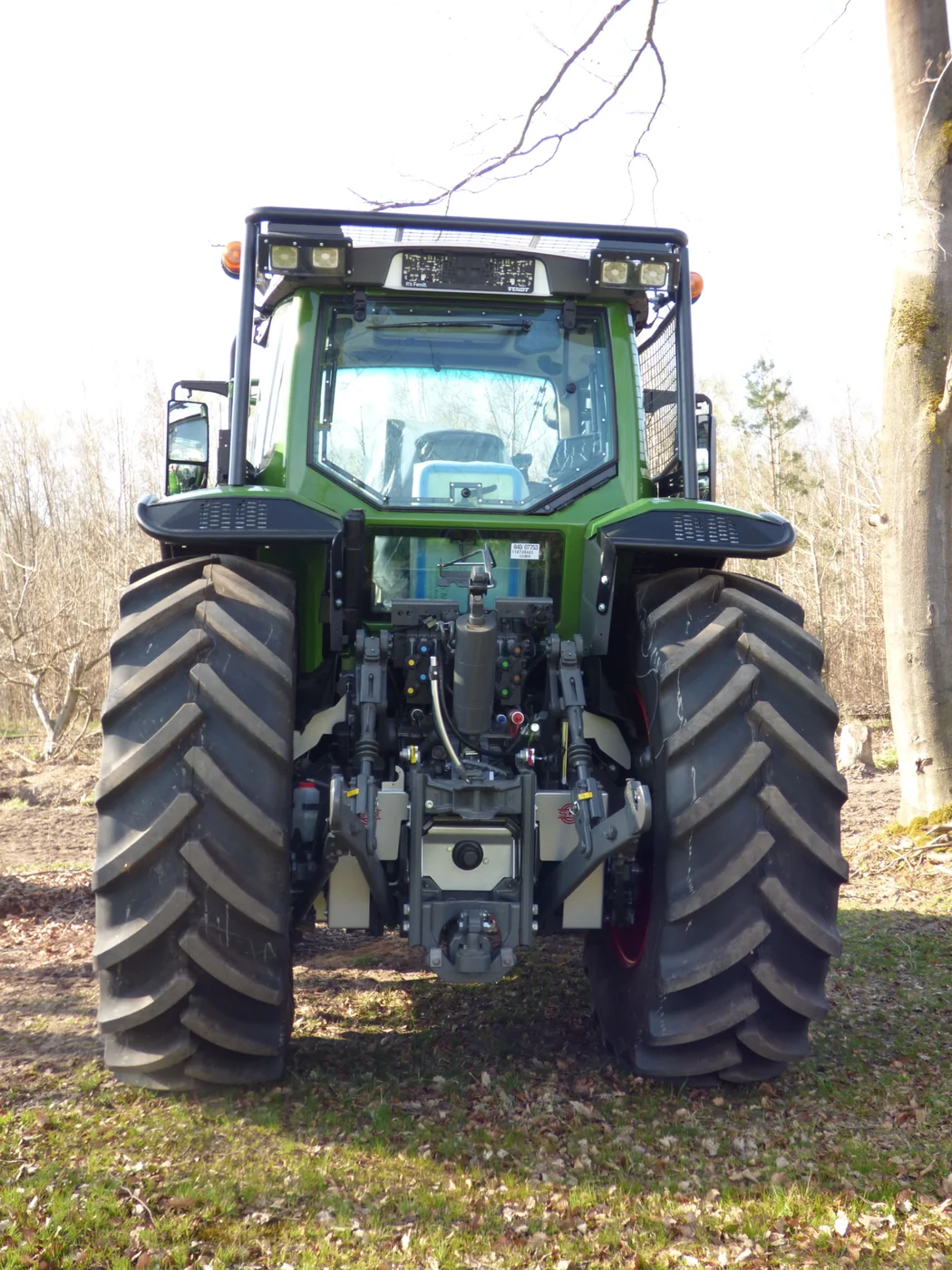Réalisation de blindage forestier et protection forestière Fendt 800 S4 - vue arrière