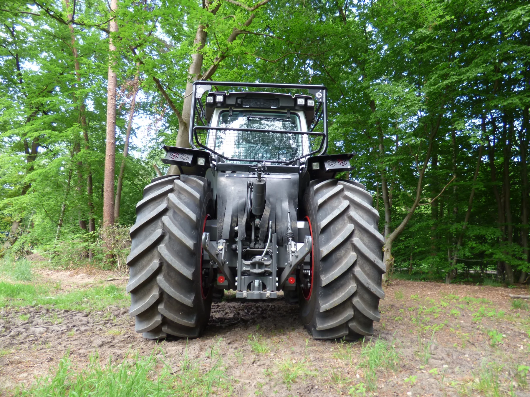 Réalisation de blindage forestier et protection forestière Fendt 900 Gen 6 / Gen 7