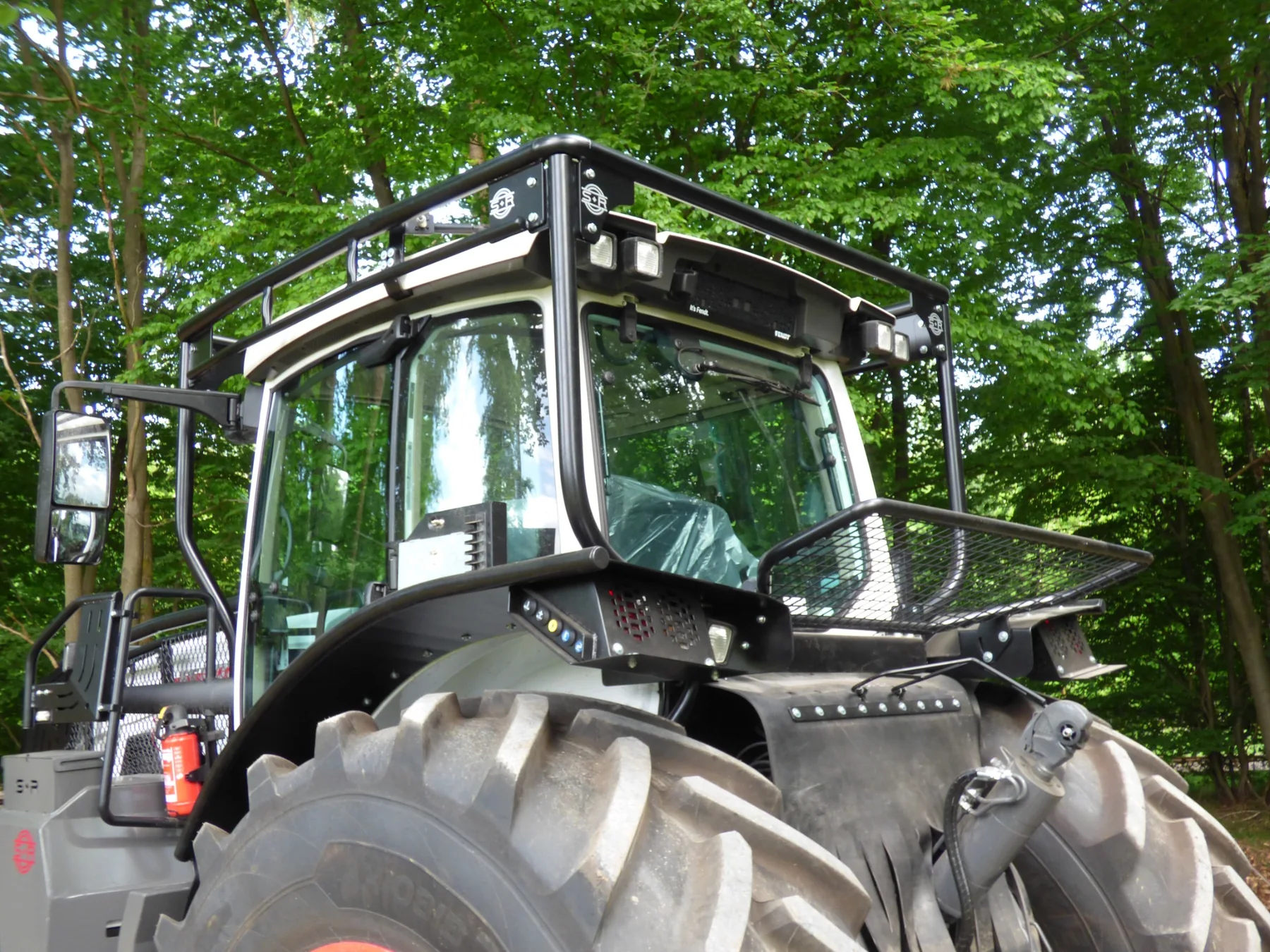 Réalisation de blindage forestier et protection forestière Fendt 900 Gen 6 / Gen 7